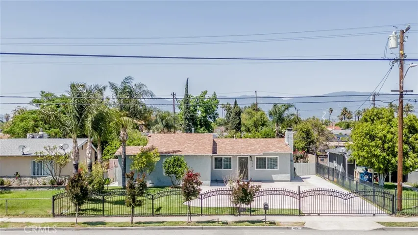 424 E Rialto Avenue, Rialto, California 92376