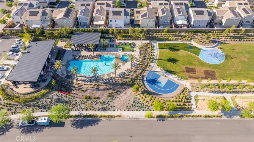 16725 Petrus Lane, Fontana, California 92336