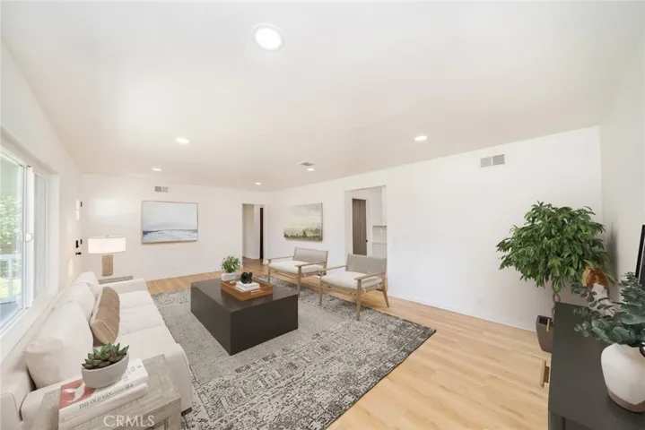 18987 Mindanao Street, Bloomington, California 92316