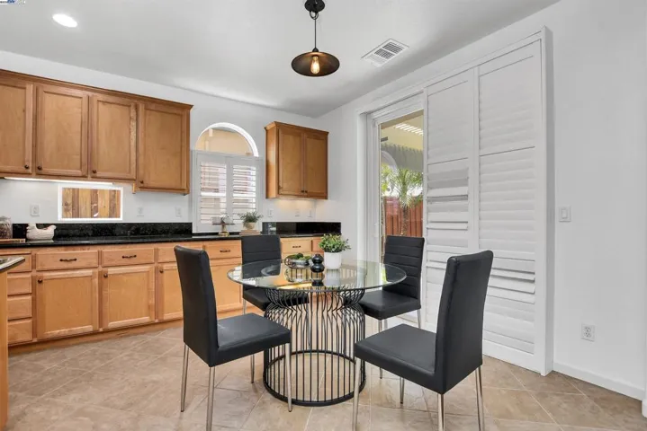 5618 Arcadia Cir, Discovery Bay, California 94505