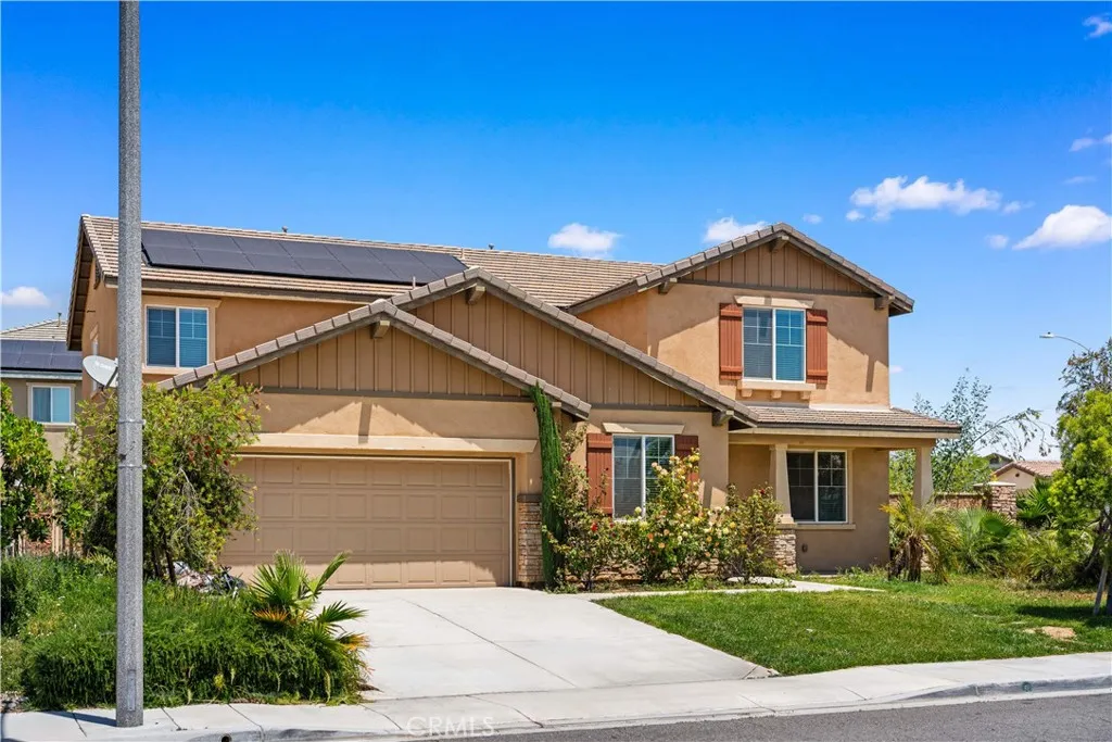 11877 Crossbill Way, Jurupa Valley, California 91752 home-pic-1