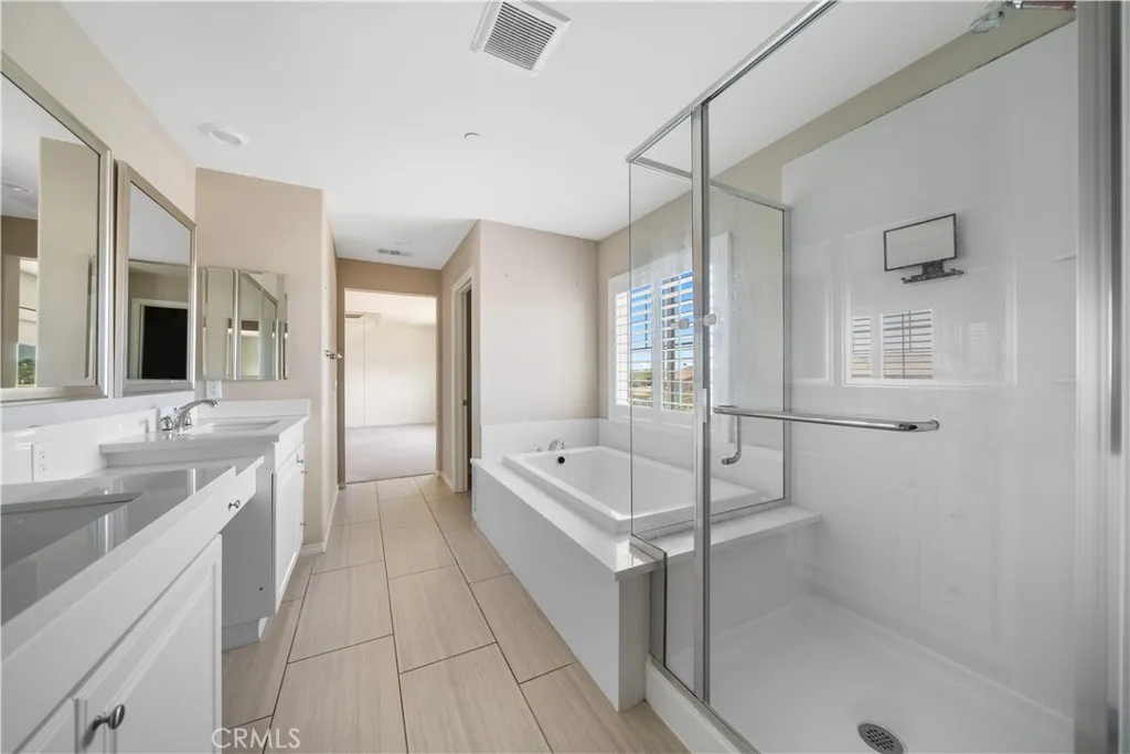 11836 Crossbill Way, Jurupa Valley, California 91752 home-pic-26