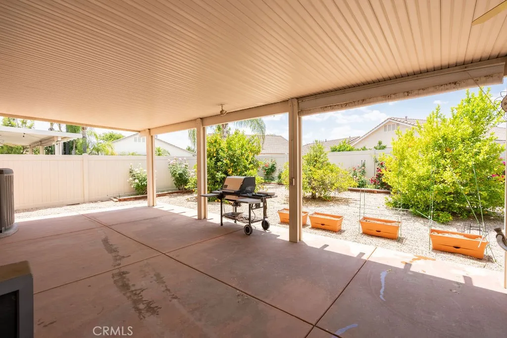 29557 Warmsprings Drive, Menifee, California 92584 home-pic-19