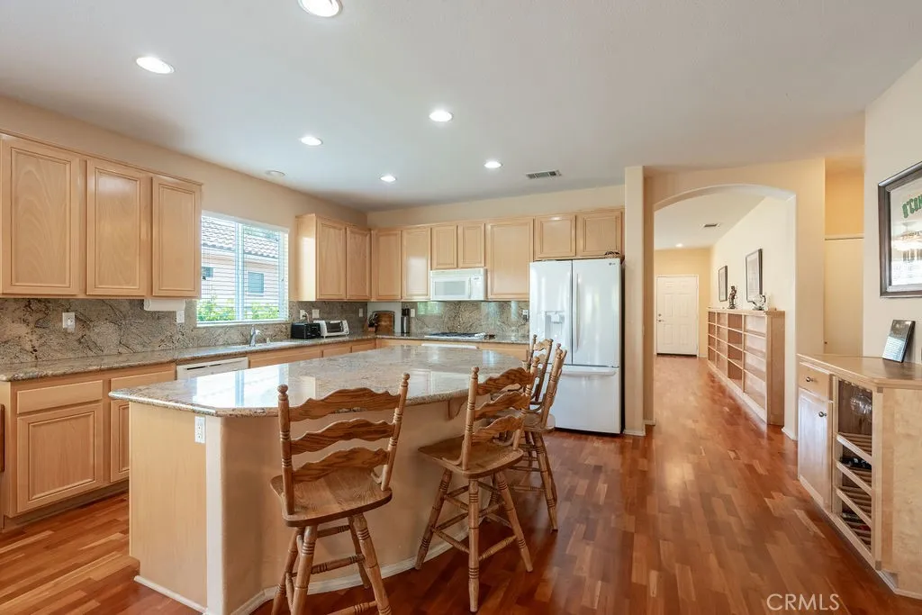 29557 Warmsprings Drive, Menifee, California 92584 home-pic-7