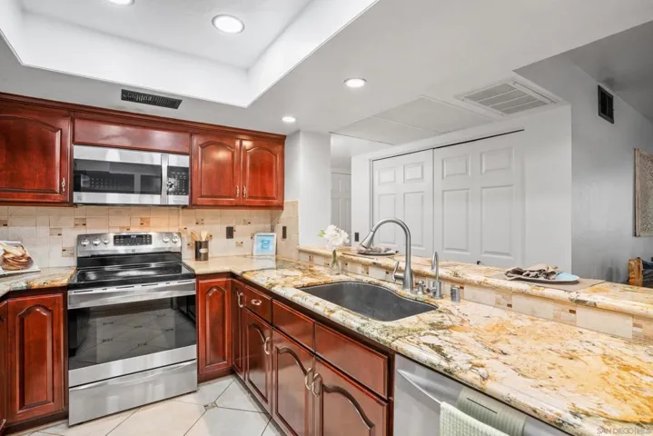 5885 El Cajon Blvd 205, San Diego, California 92115