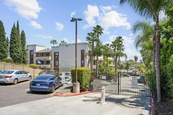5885 El Cajon Blvd 205, San Diego, California 92115