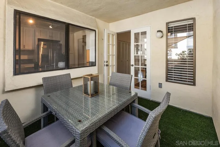3177 Morning Way, La Jolla, California 92037