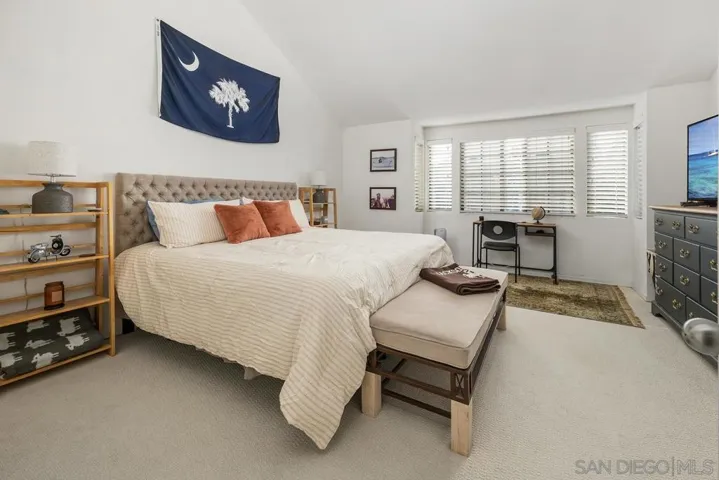 3177 Morning Way, La Jolla, California 92037