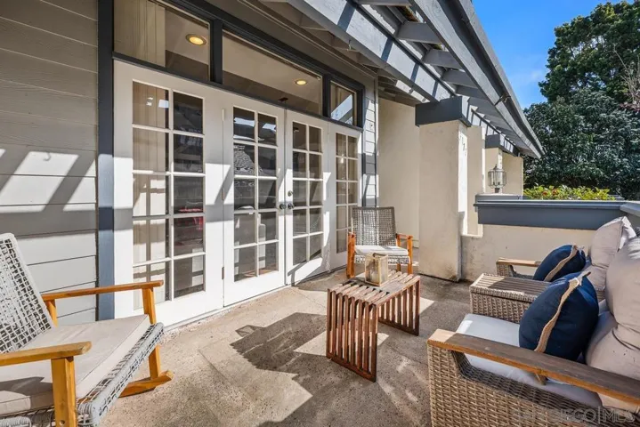 3177 Morning Way, La Jolla, California 92037