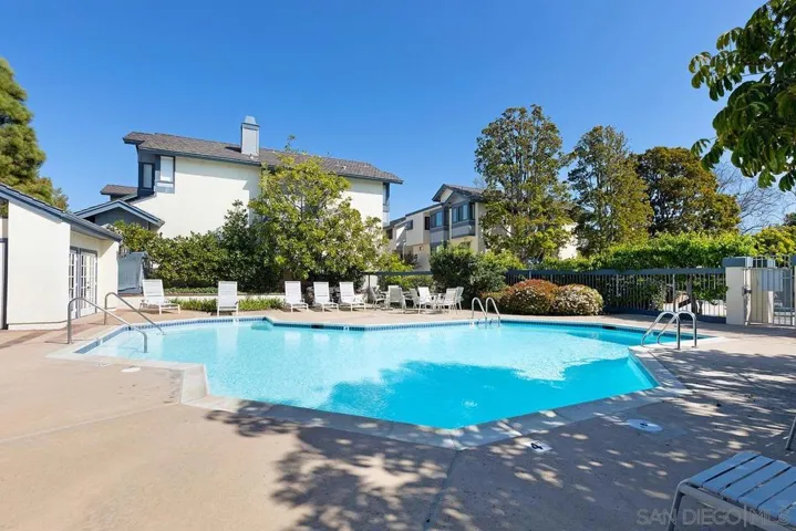 3177 Morning Way, La Jolla, California 92037