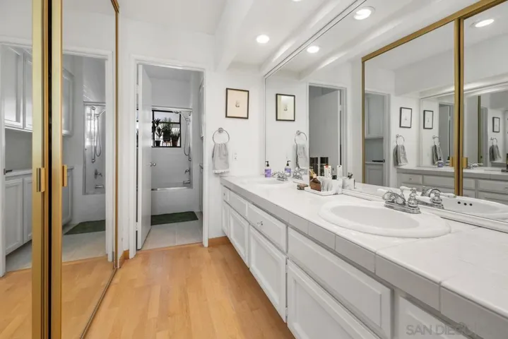 3177 Morning Way, La Jolla, California 92037