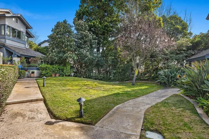 3177 Morning Way, La Jolla, California 92037