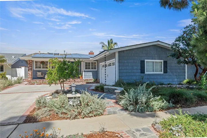 371 Peralta Avenue, Long Beach, California 90803