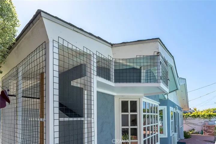 371 Peralta Avenue, Long Beach, California 90803