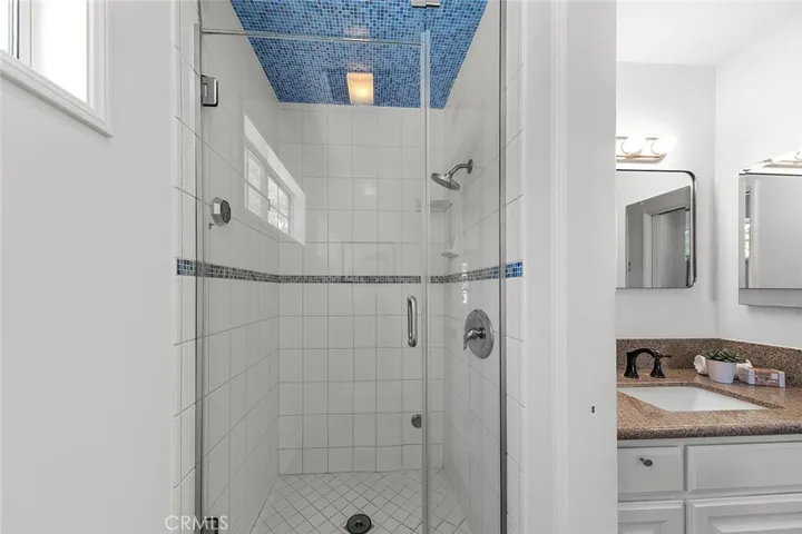 371 Peralta Avenue, Long Beach, California 90803
