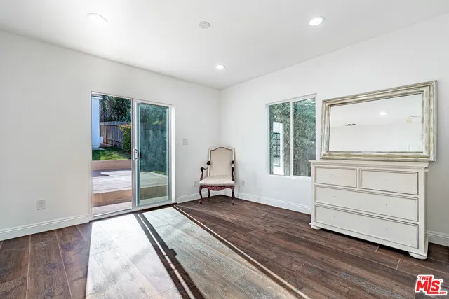 4724 W 18th Street, Los Angeles, California 90019