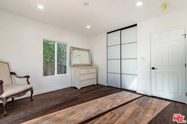 4724 W 18th Street, Los Angeles, California 90019