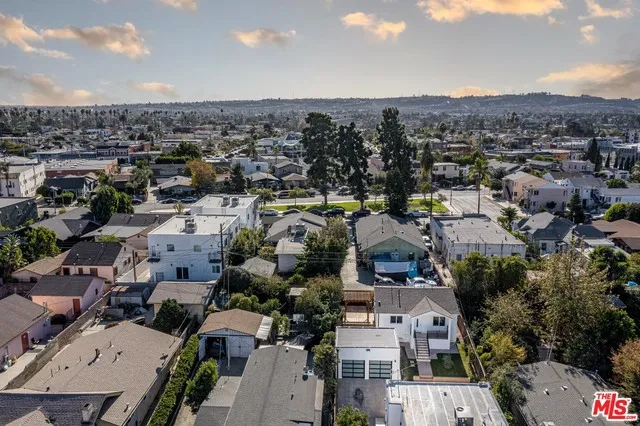 4724 W 18th Street, Los Angeles, California 90019