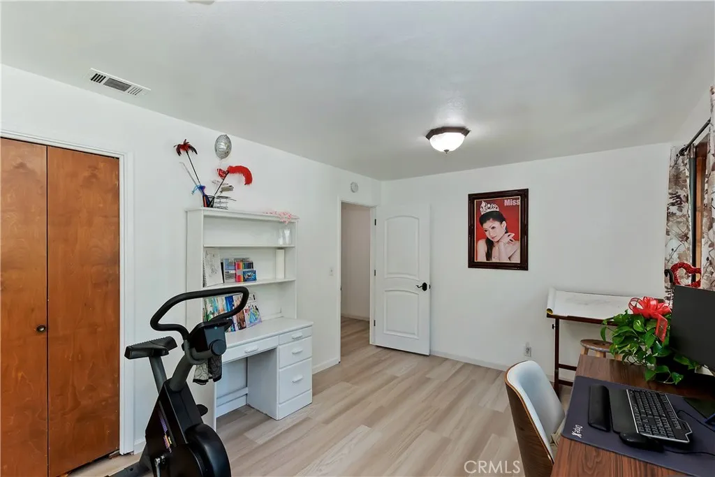 22771 Fir Lane, Crestline, California 92325 home-pic-30