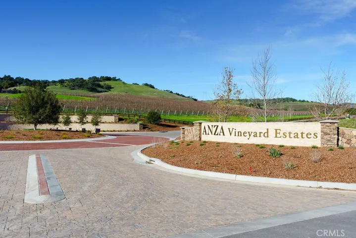 518 Bella Terra Court, San Luis Obispo, California 93401