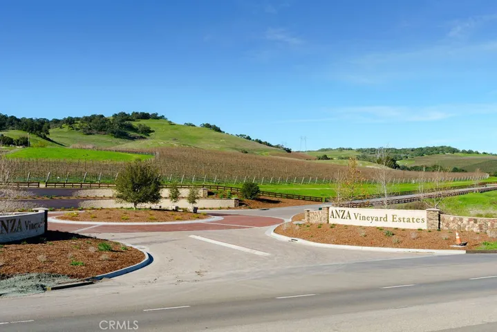 518 Bella Terra Court, San Luis Obispo, California 93401