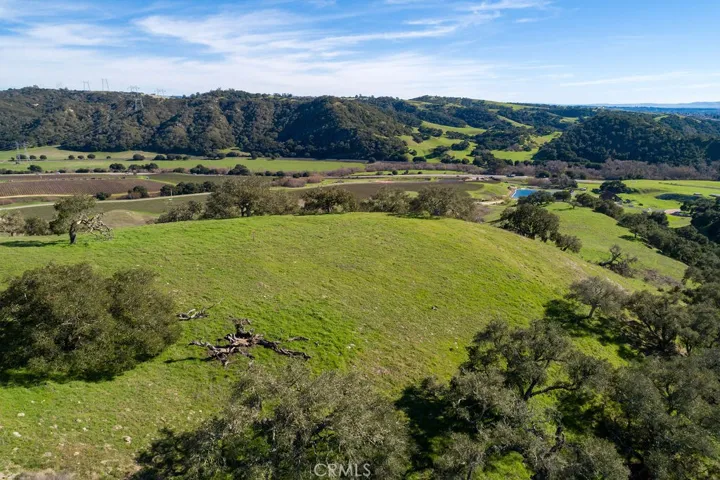 518 Bella Terra Court, San Luis Obispo, California 93401