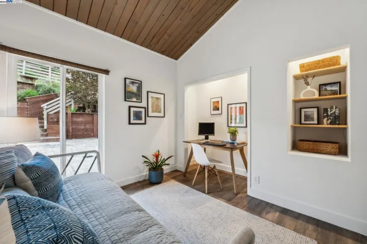 589 Tahos Road, Orinda, California 94563