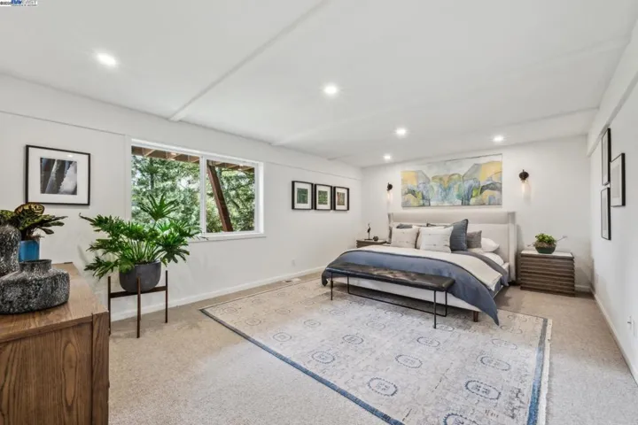 589 Tahos Road, Orinda, California 94563