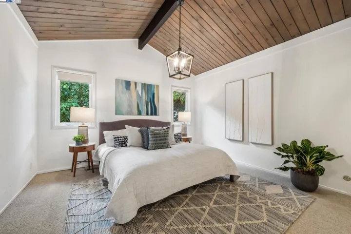 589 Tahos Road, Orinda, California 94563