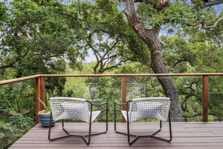 589 Tahos Road, Orinda, California 94563