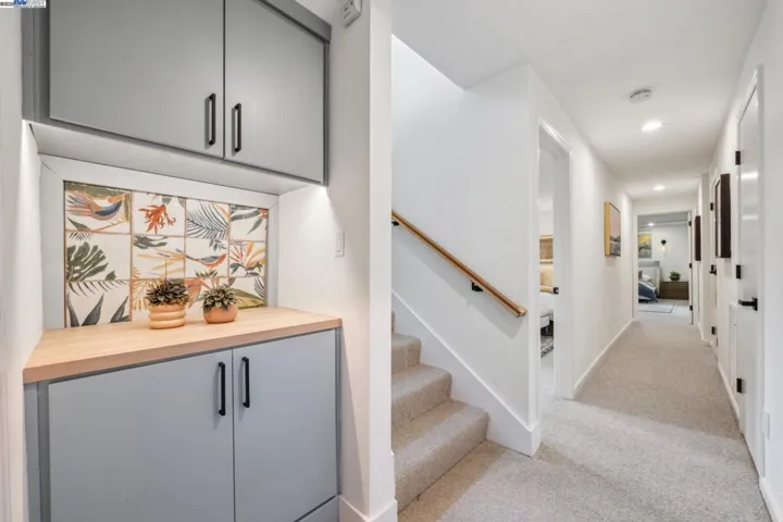 589 Tahos Road, Orinda, California 94563