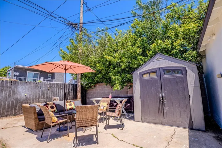 417 E 44th Way, Long Beach, California 90807