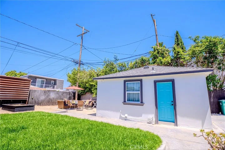 417 E 44th Way, Long Beach, California 90807
