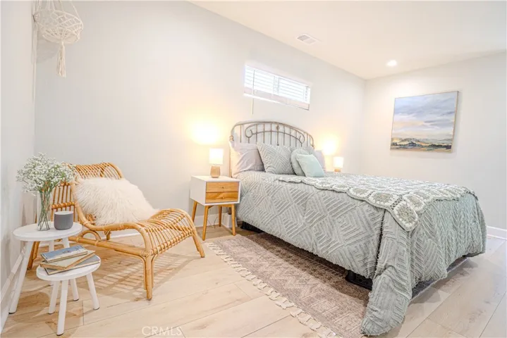 417 E 44th Way, Long Beach, California 90807