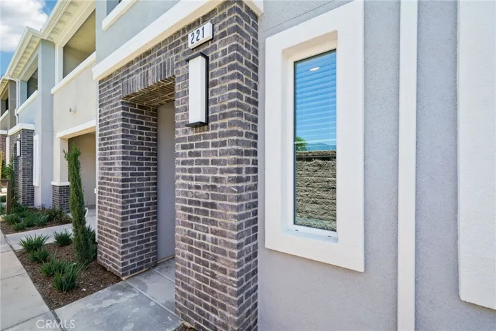 221 Aurora Lane, Pomona, California 91767