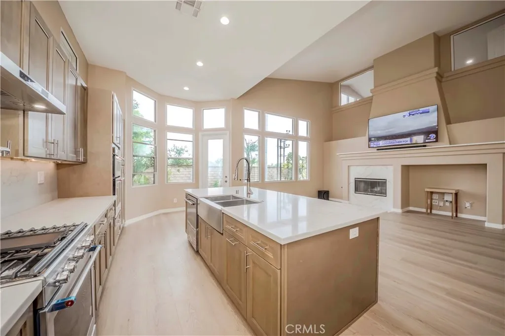 5338 S Chariton Avenue, Ladera Heights, California 90056 home-pic-15