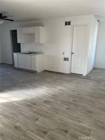 18530 Eucalyptus Street B, Hesperia, California 92345