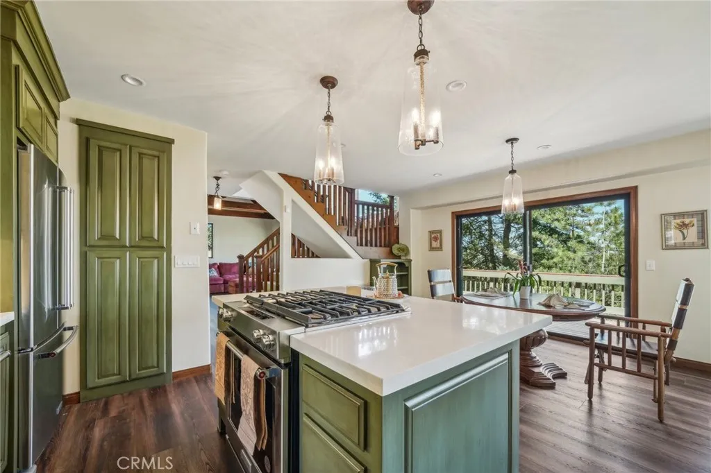 551 Raccoon Court, Lake Arrowhead, California 92352 home-pic-10
