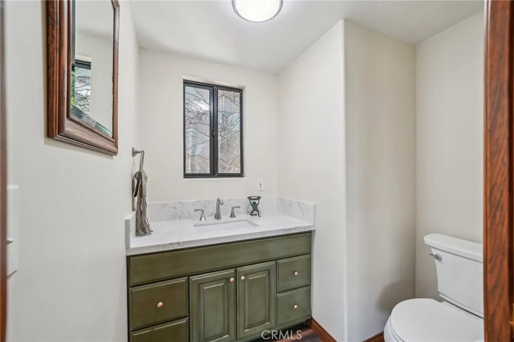 551 Raccoon Court, Lake Arrowhead, California 92352 home-pic-11