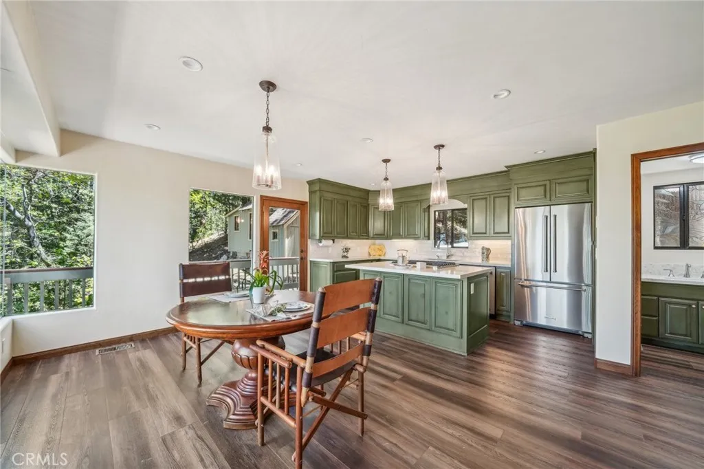 551 Raccoon Court, Lake Arrowhead, California 92352 home-pic-4