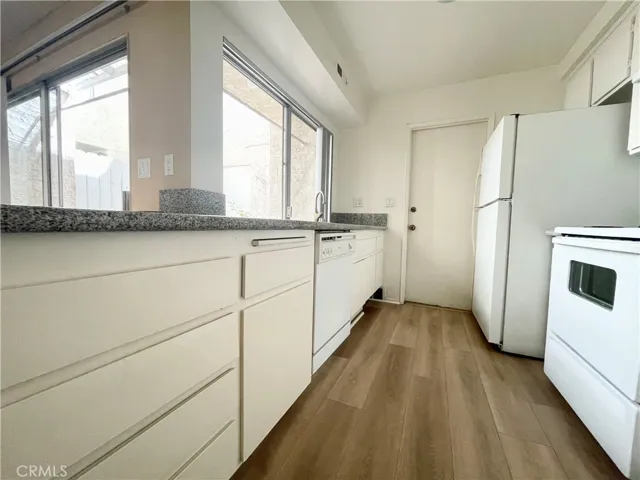 220 N Alhambra Avenue B, Monterey Park, California 91755