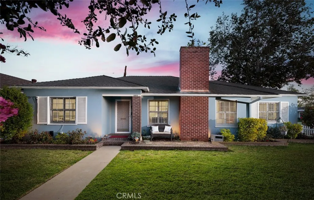 1030 W 19th Street, Santa Ana, California 92706, 4 Bedrooms Bedrooms, ,3 BathroomsBathrooms,Residential,For Sale,19th,PW25112595