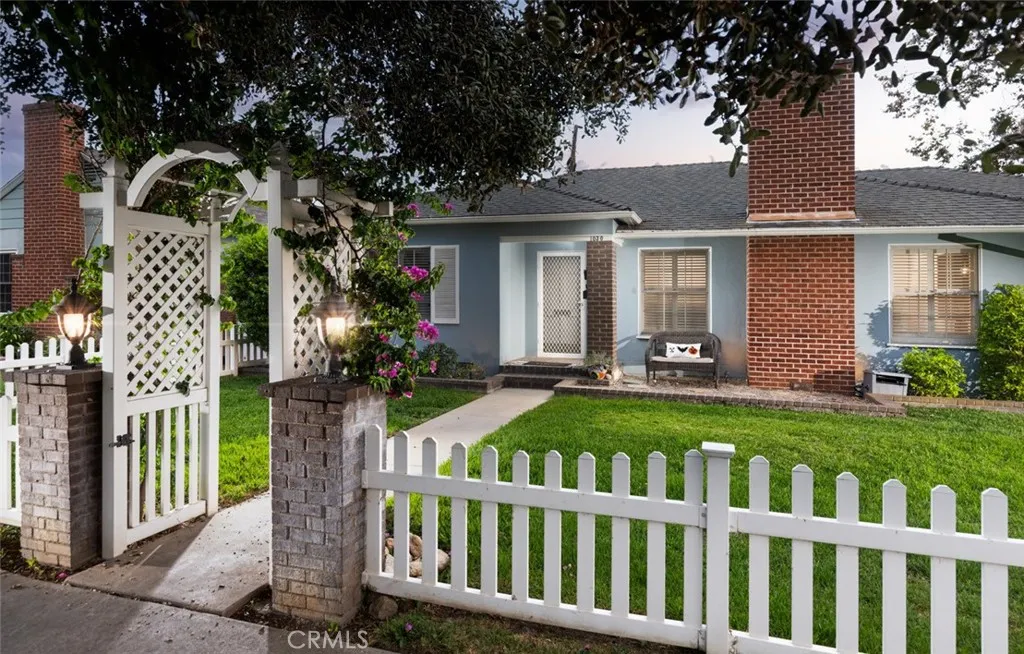 1030 W 19th Street, Santa Ana, California 92706 home-pic-1