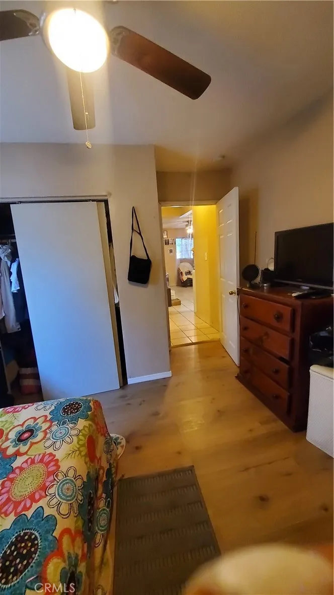 6300 Holmes Avenue, Los Angeles, California 90001 home-pic-12