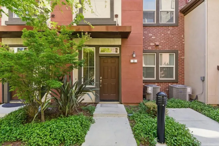 1033 Gabbiano Lane 3, San Jose, California 95131
