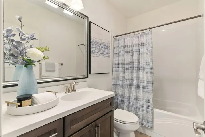 1033 Gabbiano Lane 3, San Jose, California 95131