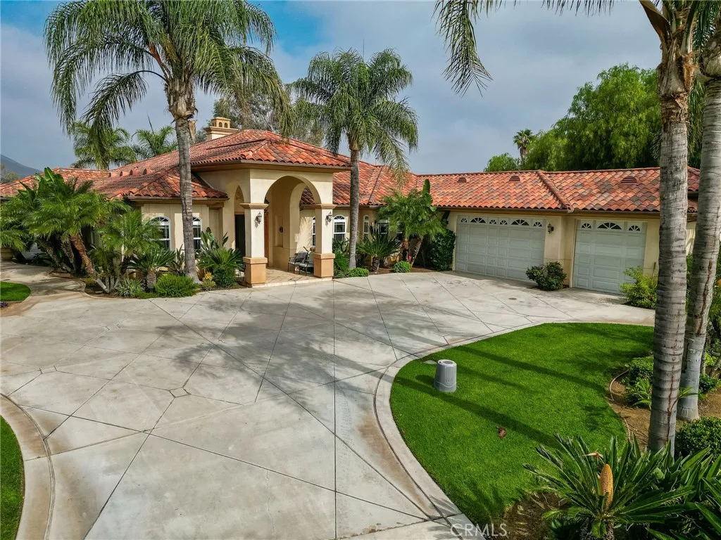 6116 Chadbourne Avenue, Riverside, California 92505 home-pic-0