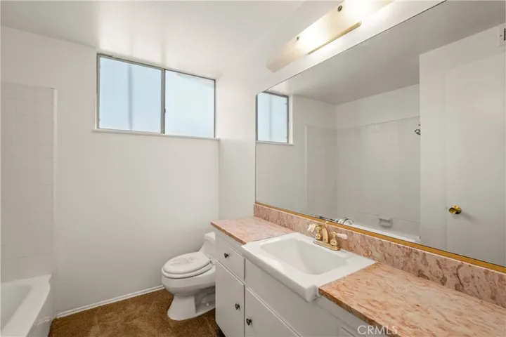 Upstairs Secondary Bath