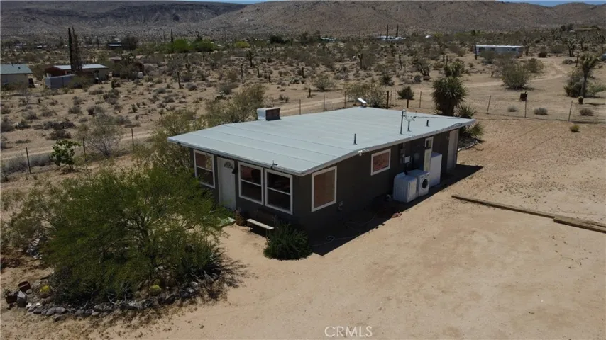 1240 Geronimo Trail, Yucca Valley, California 92284