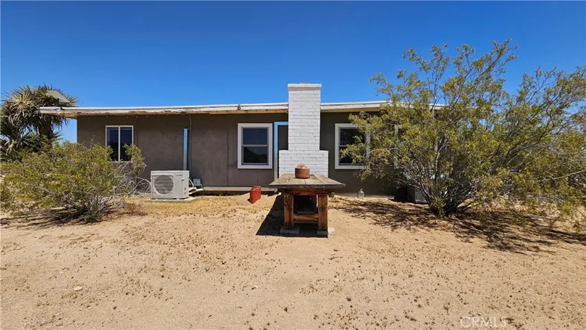 1240 Geronimo Trail, Yucca Valley, California 92284